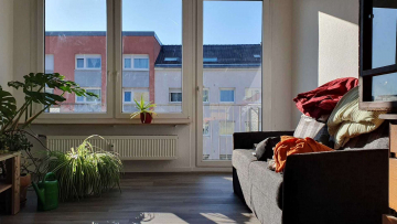 Bild - Helle 4-Zimmer-Wohnung in zentraler Lage mit 2 Balkonen