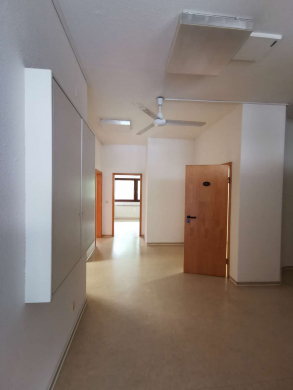 Gewerbe_B1_ehemals Praxis - *Paket*: 2 Gewerbeeinheiten + Doppelgarage in Pforzheim-Weststadt