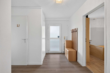 Bild - 2 nebeneinanderliegende 3-Zi.-Wohnungen mit Balkonen im Doppelpack