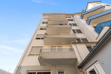 Kapitalanlage, attraktives Mehrfamilienhaus mit Gewerbeeinheit in zentraler Lage von Pforzheim, 75173 Pforzheim, Mehrfamilienhaus (Anlageobjekt)