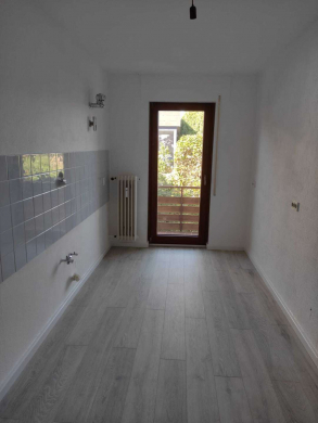 Bild - 3-Zimmer-Wohnung mit Balkon und Garage in ruhiger Lage von Pforzheim-Sonnenberg