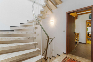 Bild - Ihr Traumhaus voller Eleganz und Raum für die ganze Familie – Pfhm-Rodgebiet