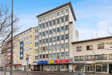 Bild - Renovierte, attraktive Wohnung/Büro-/Praxisfläche in zentraler Lage
