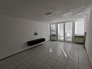 Bild - Gemütliche, gepflegte 2-Zi.-Wohnung- Einbauküche, Aufzug in Pfhm