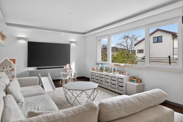 Bild - Großzügig wohnen mit Perspektive – zwei Wohnungen in einem Haus