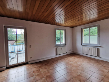 Bild - Große 4,5-Zi-Wohnung mit Terrasse in Birkenfeld zu vermieten!