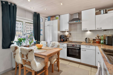 Bild - Saniertes Reihenmittelhaus in Pforzheim-Buckenberg