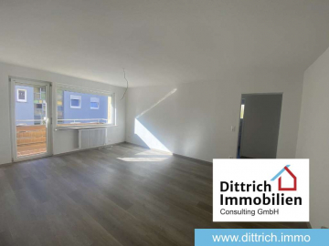 Bild - Frisch sanierte 4-Zimmer-Wohnung im Neubauzustand in Calmbach