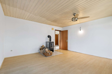 Bild - Ein Haus in bester Feldrandlage – unverbaubarere Blick, großzügiges Platzangebot