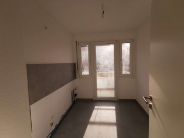 Bild - Frisch sanierte 4-Zi.-Wohnung in Pfhm-Zentrumsnah