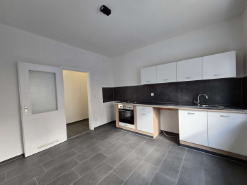 Schön renovierte 2-Zi.-Whg. mit EBK, Balkon in Pforzheim- Zentrumsnah, 75175 Pforzheim, Erdgeschosswohnung