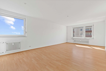 Bild - Helle 3-Zi.-Wohnung mit Weitblick – Fast-Penthouse im Hochhaus mit Aufzug & Garage