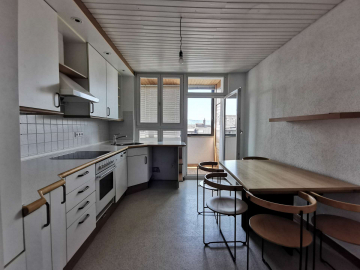 Bild - Großzügige 3–4-Zimmer-Wohnung mit Altbaucharme im 4. Obergeschoss – ab sofort frei