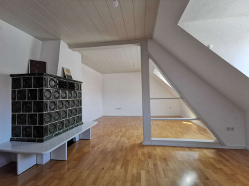 Bild - Großzügige 3–4-Zimmer-Wohnung mit Altbaucharme im 4. Obergeschoss – ab sofort frei