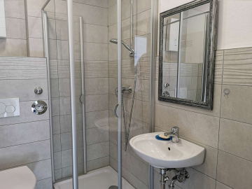 Bild - 2-Zi.-ETW und 1-Zi.-ETW, über den Dächern von Pforzheim, ab sofort frei