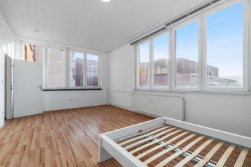 Bild - Attraktive renovierte Wohnung in zentraler Lage mit Aufzug