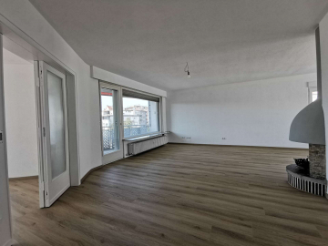 Bild - Moderne 4-Zimmer-Penthouse-Wohnung mit neuer EBK in zentraler Lage