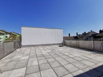 Moderne 4-Zimmer-Penthouse-Wohnung mit neuer EBK in zentraler Lage, 75177 Pforzheim, Wohnung