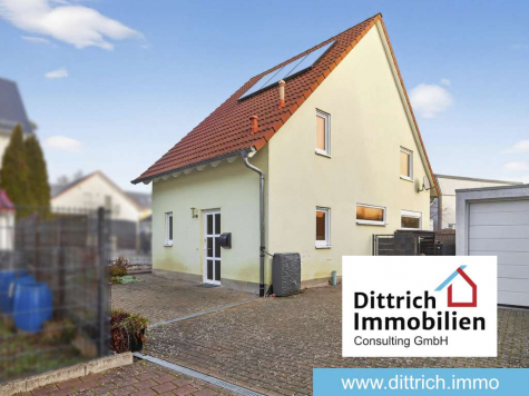 Titelbild - Ein Zuhause für die Familie – Alter Göbricher Weg in Pforzheim-Nord