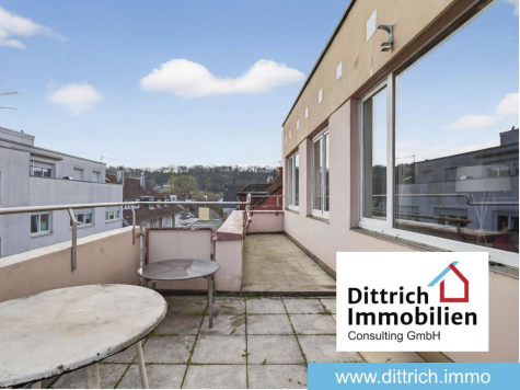 Titelbild - Großzügiger Balkon mit Terrassencharakter und helle Wohnräume in Pforzheim