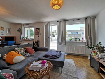 Komplett saniertes Haus – 2-Zi.-Wohnung mit Balkon in der Nordstadt, 75177 Pforzheim, Wohnung