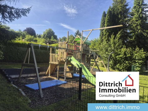 Titelbild - Rückzugsort im familienfreundlichem Garten mit Spielplatz in Friolzheim
