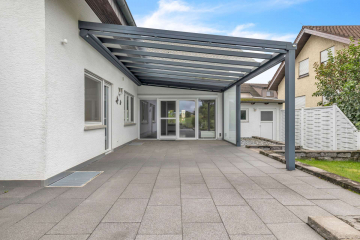 Bild - 2-Familienhaus zum Wohlfühlen mit viel Platz und Nutzungsmöglichkeiten