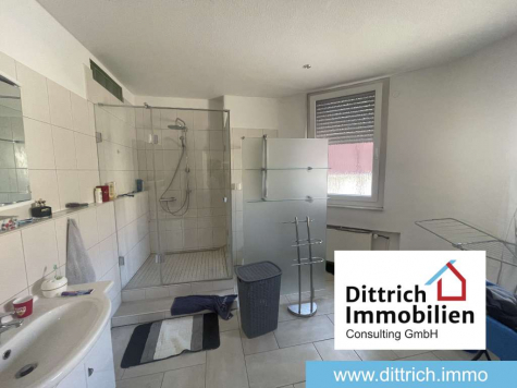 Badezimmer - 1,5-Zimmer-Mietwohnung im Altbau in Pforzheim-Zentrumsnah