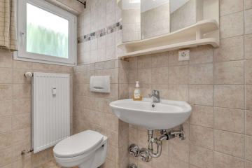 Bild - Gelegenheit: 3 Wohnungen mit Garagengrundstück in perfekter Lage!