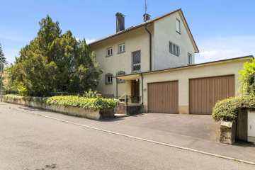 Bild - 1-2-Familienhaus in besonderer Aussichtslage in Niefern mit Familiengarten