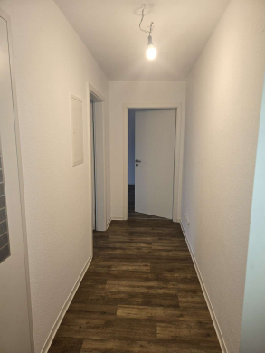 Bild - Komplett sanierte 2-Zimmer-Wohnung mit Balkon in Pforzheim-Oststadt