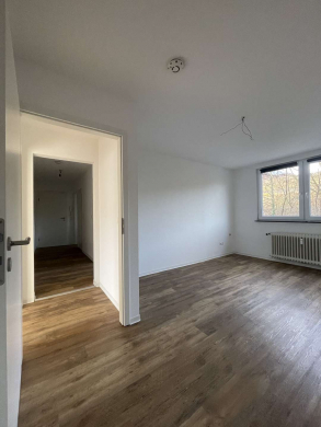 Bild - Komplett sanierte 2-Zimmer-Wohnung mit Balkon in Pforzheim-Oststadt