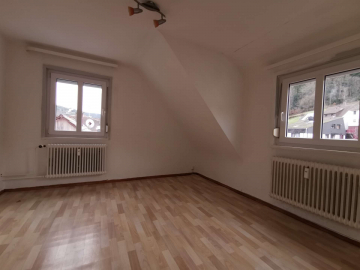 Bild - Gemütliche 4-Zi.-Dachgeschosswohnung in Unterreichenbach! Gartennutzung!