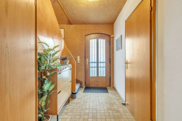 Bild - Pfhm-Südstadt – Zweifamilienhaus – Flexibel nutzbar mit fantastischem Ausblick