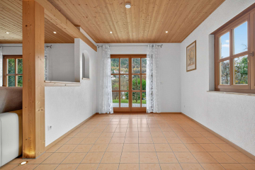 Bild - Zuhause in sonniger Waldrandlage und mit Blick ins Grüne in Höfen