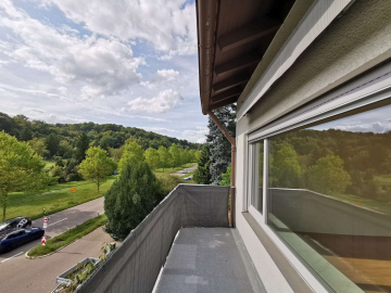 Bild - Lichtdurchflutete 3-Zi.-Whg. mit Balkon, Einbauküche in Pfhm-Brötzingen