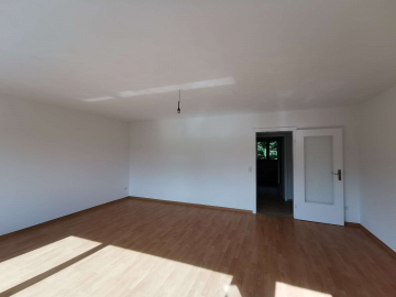 Bild - Lichtdurchflutete 3-Zi.-Whg. mit Balkon, Einbauküche in Pfhm-Brötzingen