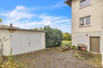 Zweifamilienhaus mit viel Platz und schöner Aussicht in Top-Lage Pfhm-Südstadt, 75175 Pforzheim, Zweifamilienhaus