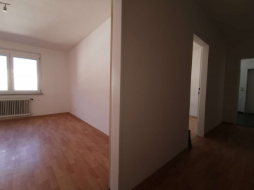 Bild - Helle 3-Zimmer-Wohnung mit 2 Balkonen – frisch renoviert!