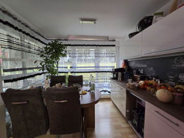 Küche - 3-Zimmer-Wohnung im Erdgeschoss mit Terrasse in Pfhm-Südstadt