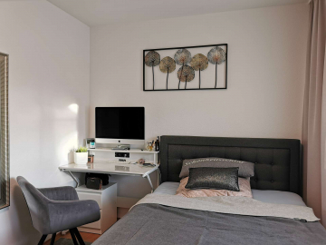 Bild - Großzügige und attraktive 4-Zi.-Wohnung in Pfhm-Rodgebiet