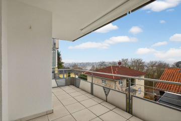 Balkon - Helle 3-Zi.-Wohnung mit großem Balkon in ruhigem Haus in Pfhm- West