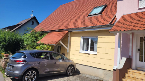 Titelbild - Charmante Haushälfte mit Garten und solider Bausubstanz in Feldrennach