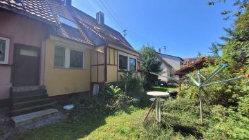 Bild - Charmante Haushälfte mit Garten und solider Bausubstanz in Feldrennach