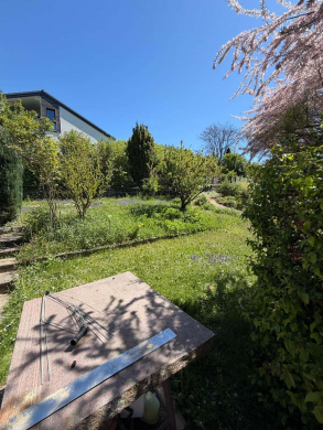 Bild - Ländlich wohnen mit Platz für die Familie, Garten und einer Einliegerwohnung