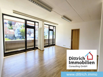 Barrierefreie Büro-oder Praxisräume mit eigenen Parkplätzen im Zentrum von Mühlacker, 75417 Mühlacker, Büro