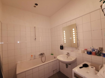 Bild - Loftartige 3-Zimmer-Wohnung in zentraler Lage – ca. 117 m², vermietet